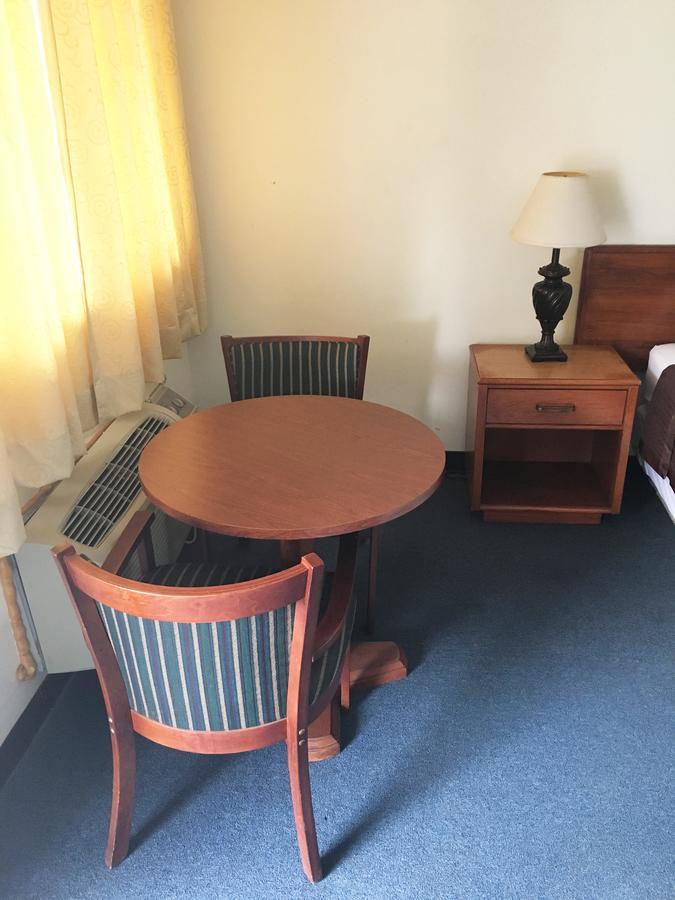 Village Motel Ellenville Ngoại thất bức ảnh